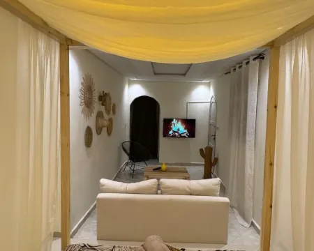 マウント シャウエン シェフシャウエンのホテル