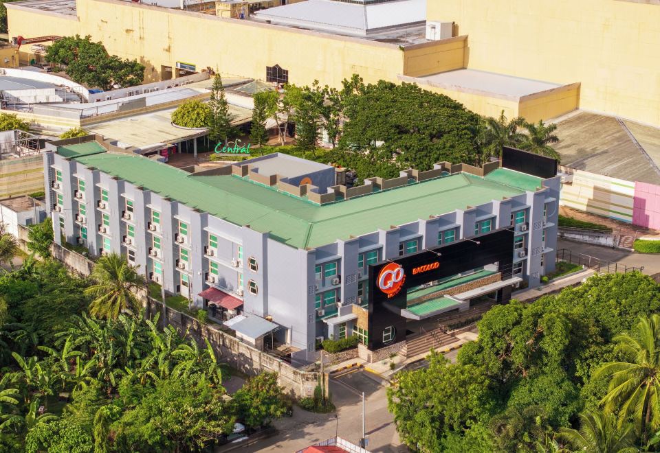 1. Go Hotel..