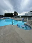 Table Rock Lake Cabin Getaway! Close to Lake, SDC, Showboat, and more! - Pools