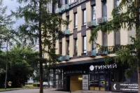 Premier Hotels near Chasovnya Paraskevy Pyatnitsy