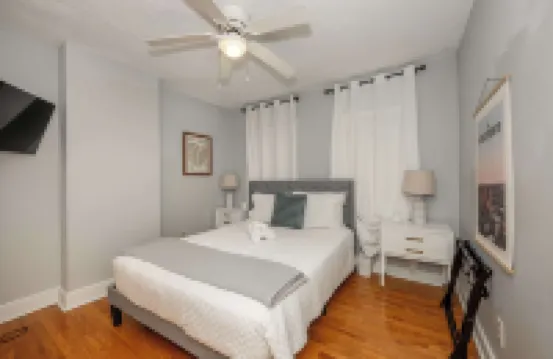 La Dolce Vita Retreat w Hot Tub