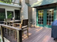 NEW!Lakefront retreat with huge dock, private cove. Perfect for Clemson Football