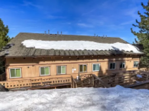 Mile High Mountain - Carson Valley Views Hotels in Stateline