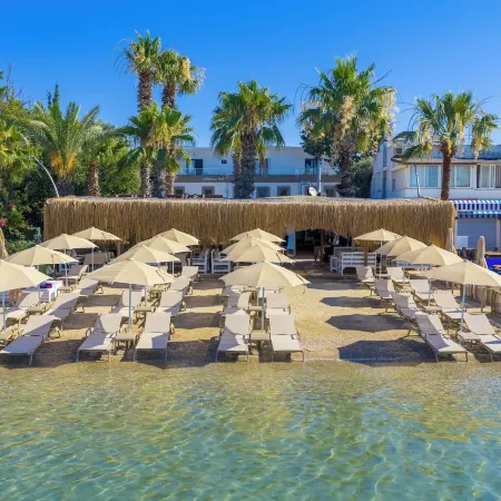 Halikarya Hotel & Restaurant Beach