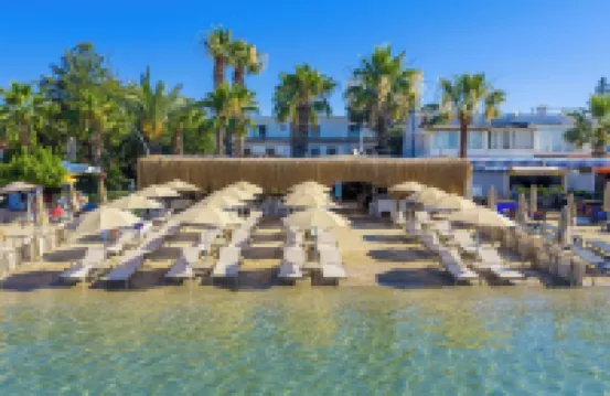 Halikarya Hotel & Restaurant Beach