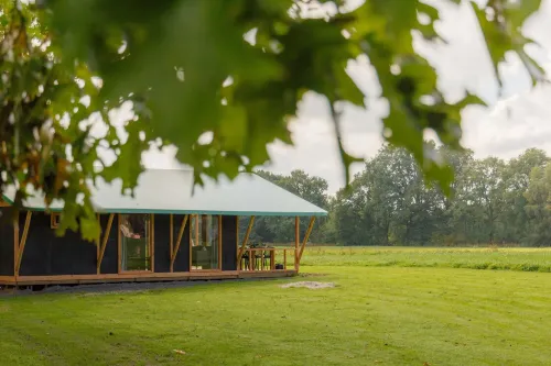 Luxury Lodge in Reesprong with Garden Fire Pit