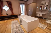Aubrey Hotel Boutique - Bathtub