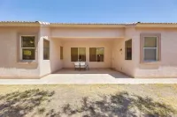 3 Mi to Santan Village: Home w/ Covered Patio - Homestays
