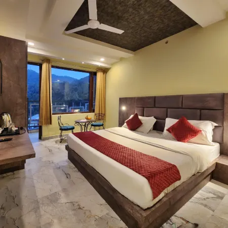 The White Orchid Dalhousie