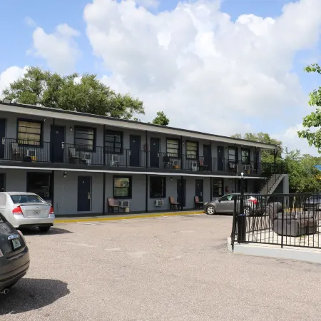 Dunedin Cove Motel Отели в г. Данедин