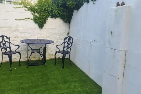 6 Guests-Free Public Parking-5 Min to Beach Отели рядом с достопримечательностью «Ogmore Castle»