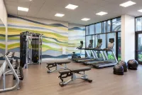 SpringHill Suites Orlando at Millenia - С тренажерным залом