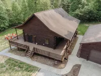 "Ultimate Luxe Escape with Private Movie Theater and Game Room" Hotels in Starr Township