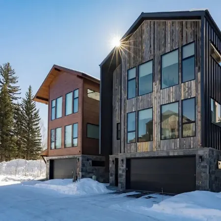 Modern Escape on the Blue