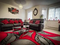 Spacious Modern Townhouse, Discounts on long stays! Hotele w: Smethwick