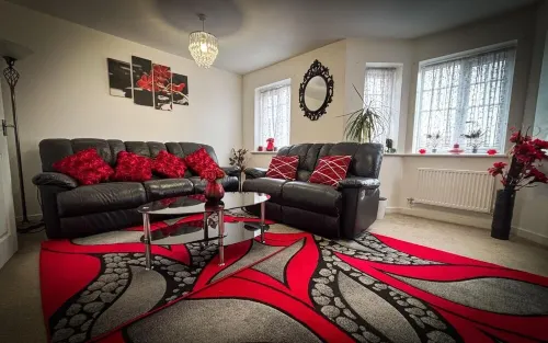 Spacious Modern Townhouse, Discounts on long stays! Hotels in Smethwick