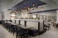 Embassy Suites by Hilton Knoxville Downtown - Barer