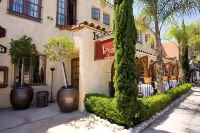 La Casa Del Camino