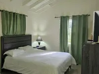 Stonebrook Villa Chateau  Trelawney Jamaica 3 bedrooms 3 bathrooms. Hotels in Falmouth