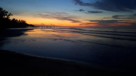 Brand new Modern Chalet on the beach of Tamarin Bay with a free car provided. Отели рядом с достопримечательностью «Касела Уорлд оф Адвенчерс»