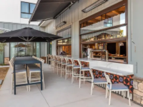 Cambria Hotel Templeton - Paso Robles Hoteles en Templeton