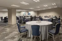 Hotel Alba Tampa, Tapestry Collection by Hilton - breakfast