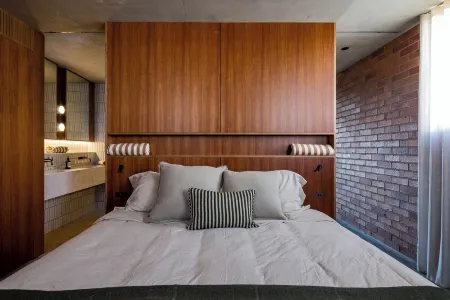 Camperdown - Luxury Architectural Escape - Brand New Home!!! Отели в г. Camperdown