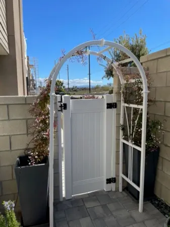 Fabulous LTR 3-bed 3.5 bath condo in wonderful Oxnard with AC, WiFi, EV Charger,