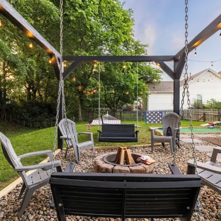 Family FUN! Luxury Touches, Mini Golf, Firepit, Fully Loaded