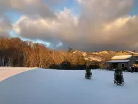 Evergreen, mountain cabin 3mi south of Blowing Rock, NC, views, creek, 56 acres.