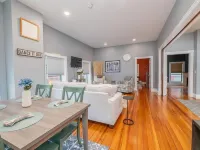 2-bedroom apartment in charming Hallowell with AC Hotels in Hallowell