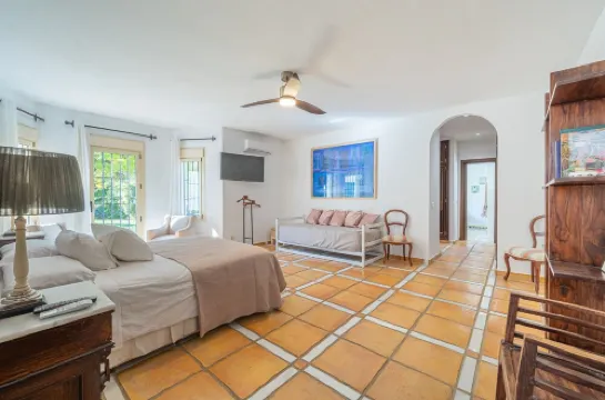 BEAUTIFUL HOUSE 5 MINUTES WALKING FROM THE BEACH