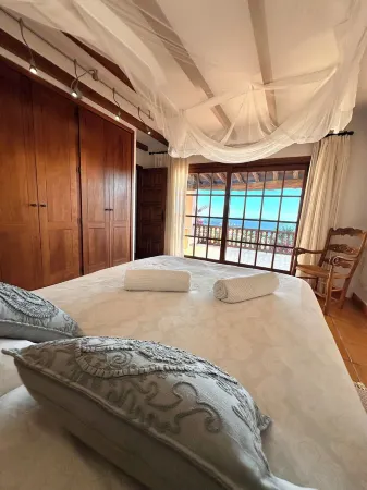 Villa Cas Berris - Ibizan Style with Private Pool and Panoramic Views Отели в г. Сан-Хосе