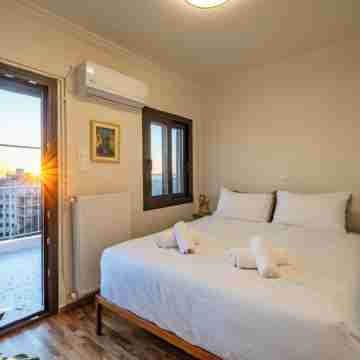 Athens Panorama Penthouse by the Acropolis Rooms