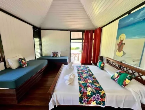 Fare Miti vue sur le Lagon Avec Plage Privée Hotels in Afareaitu