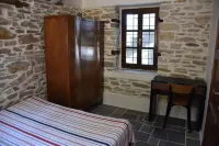 Dendrokipos - traditional stone house on the east side of Pelion Hotels in Mouresi