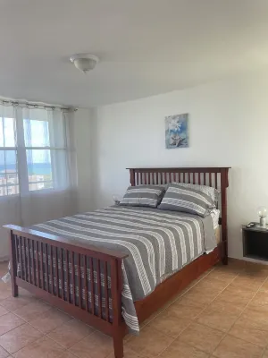 Charming 3-bedroom condo with oceans views Hotel a Maunabo