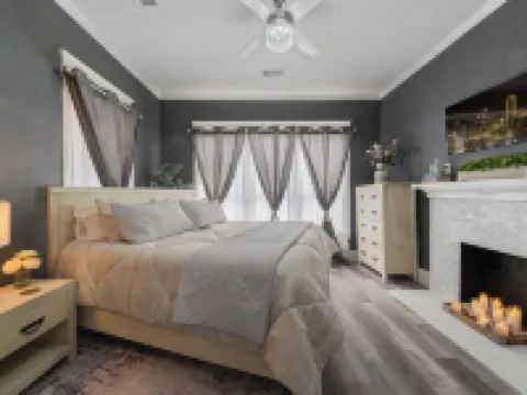 "KOZY KOTTAGE" Near Downtown! 2025 Remodel, Sleeps 8 Comfortably, Games & More! Hotels in Denison