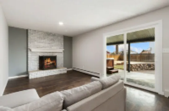 West Greeley 5 bed/4 bath tastefully furnished and recently updated.