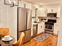 Cozy Modern Luxury 3 BDR Condo near NYC WiFi, free parking in lovely East Orange イースト・オレンジのホテル