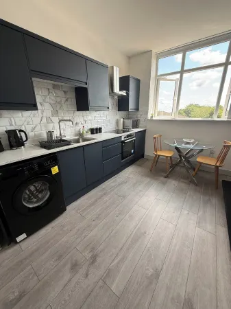 1 Bed Flat - Sleeps 2 - Pets - Parking - Wifi