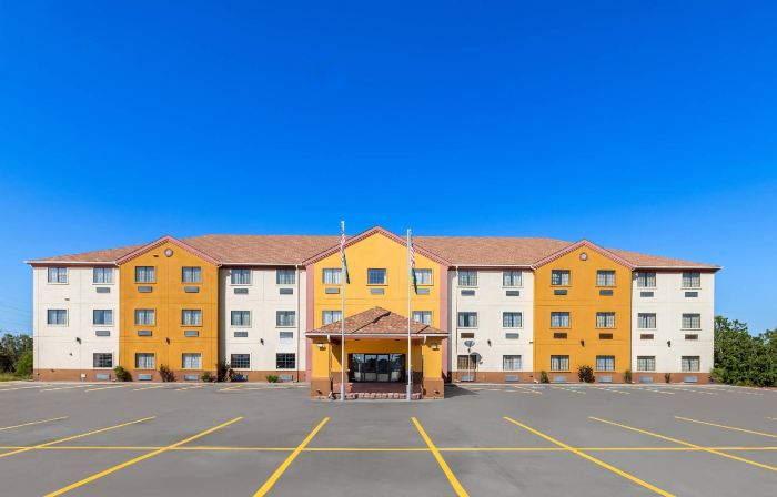 Quality Inn & Suites McAlester on Hwy 69