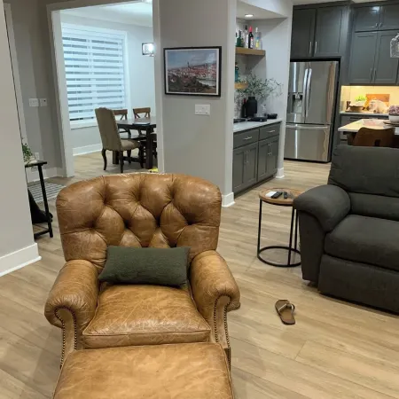 2 acres, gated5 miles to TAMUPatio with fire pit, tv, grill, sitting area