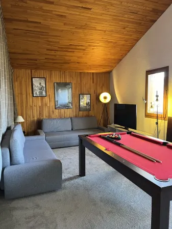 Chalet 14 Personnes Montchavin Vue sur le Mont-blanc! Отели в г. Белантр