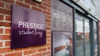 Students Only Straits Egham - 40 Mins to Waterloo - Direct Bus to Heathrow