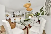 Beautiful 3Br/2Ba House w/Heated Pool