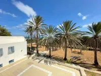 Gite Pieds dans l'Eau Hotels in Hergla