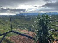 Hermosa Cabaña en Guatapé con Jacuzzi y el Mejor Paisaje de la Región