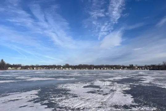 Lake Side Cottage - Summer or Winter Getaway