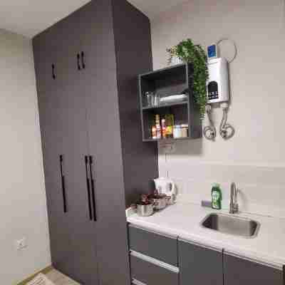 Beautiful Studio apartment Home away from home Others